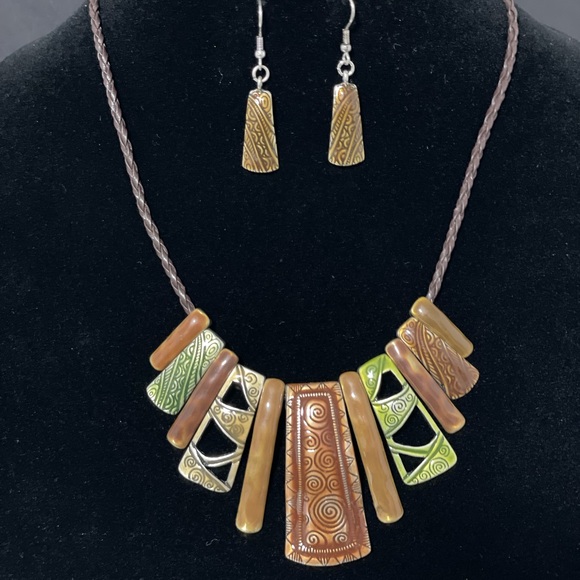 208-Fashion Bib Necklace Set-Brown/Green - Picture 3 of 4
